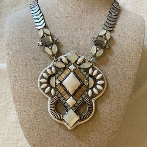 Stella & Dot Kaia Pendant Necklace